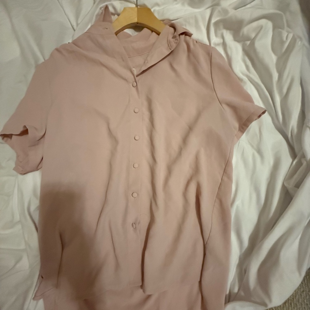 Pink Button-Up Blouse - Picture 3 of 6